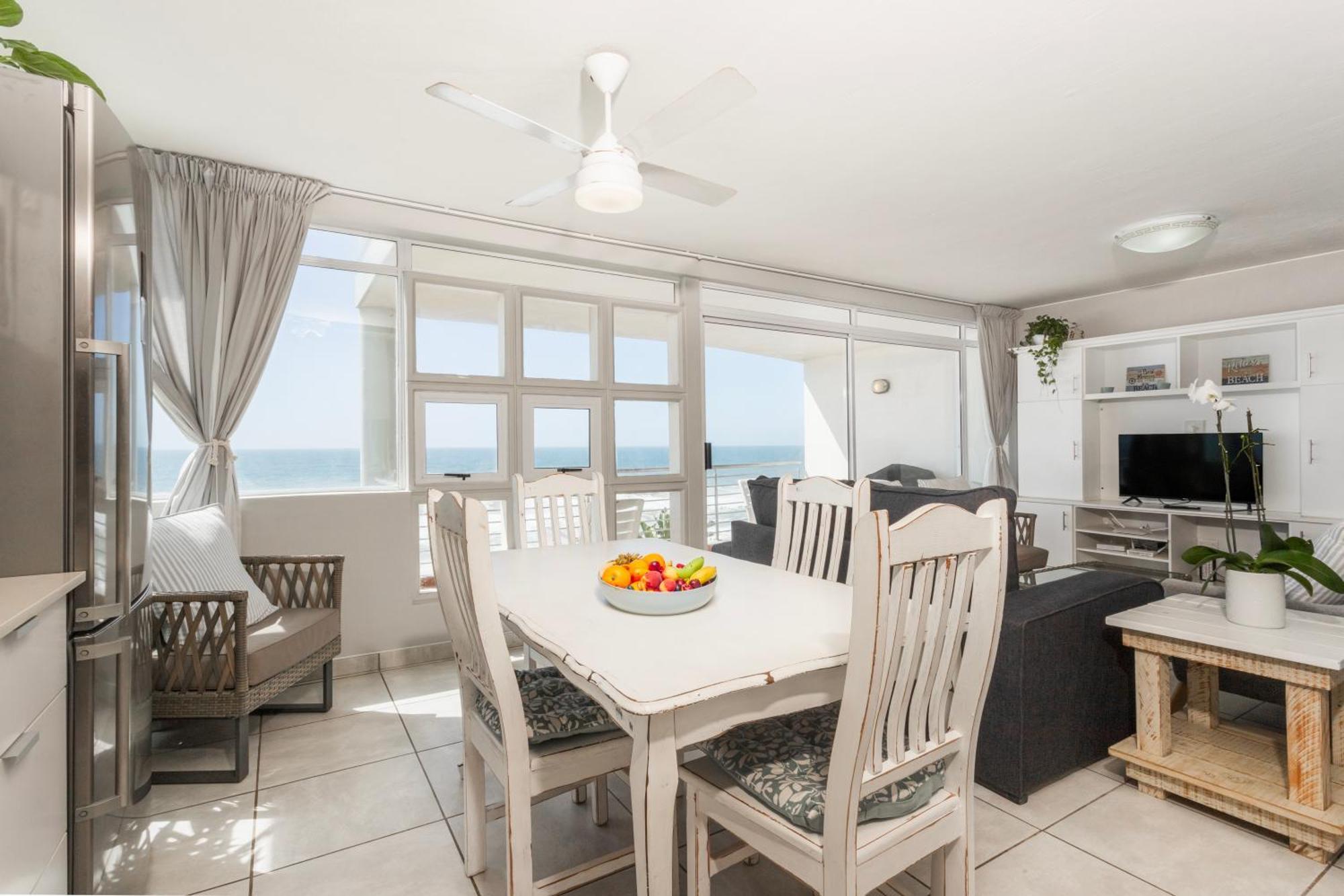 Ocean Pearl At Chakas Cove - Beachfront Apartment Ballito Exterior photo